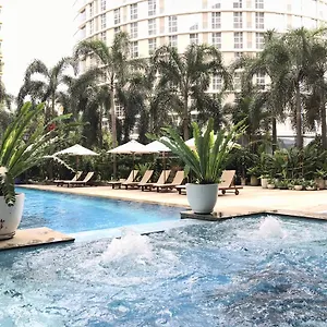 Bluesky Serviced Airport Plaza Appartement