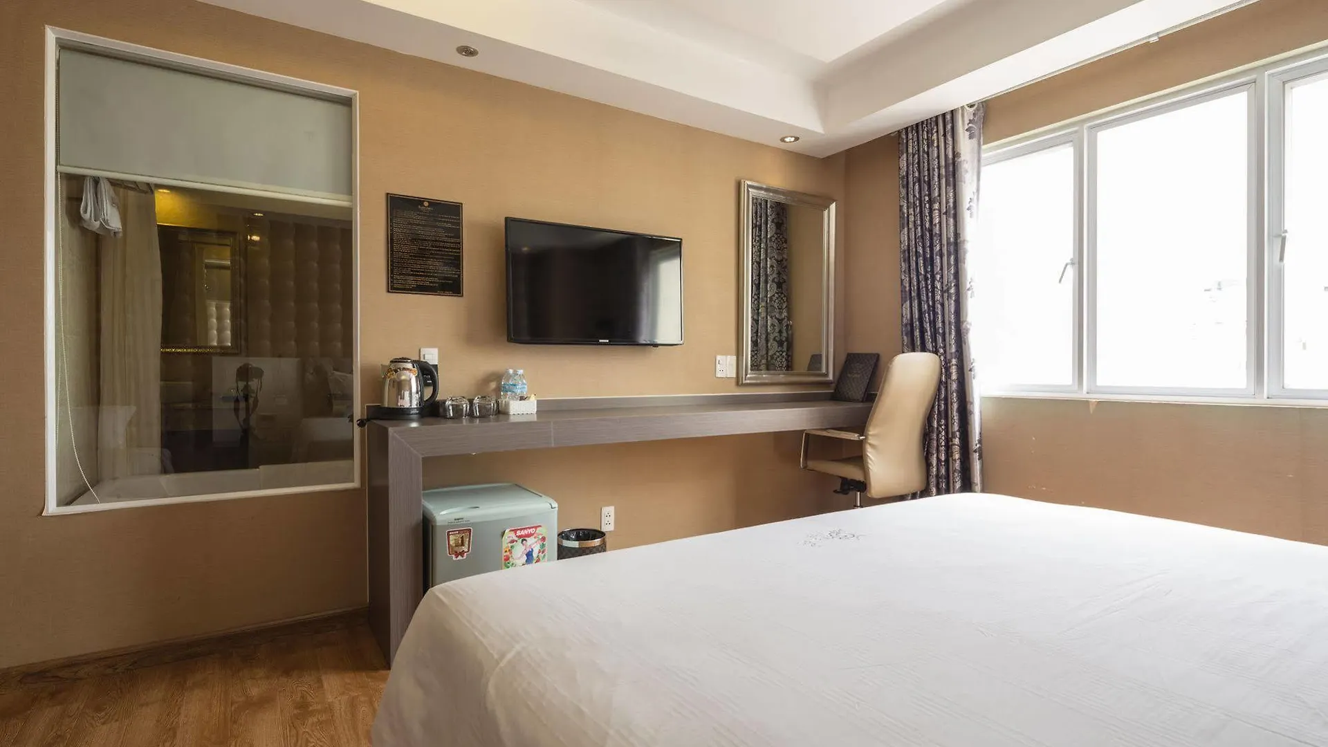 Adora Art Hotel Ho Chi Minh City
